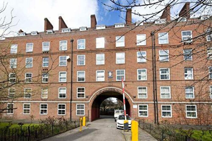 2 Bedroom Flat To Rent In Matilda House, St. Katharines Way, Wapping, E1W