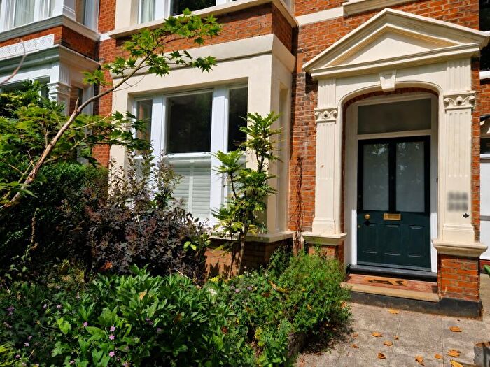 1 Bedroom Flat For Sale In Mount View Road, London, N4