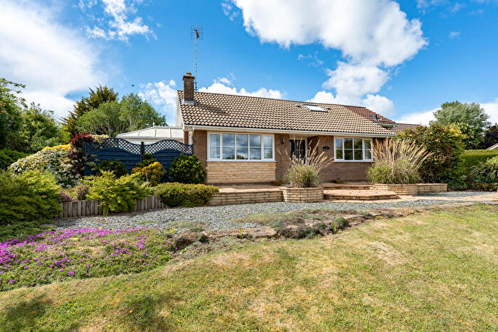 4 Bedroom Detached Bungalow For Sale In Braceborough, Stamford, PE9