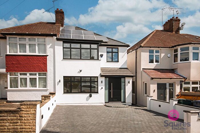 4 Bedroom Semi Detached House For Sale In Sandringham Gardens, London, N12