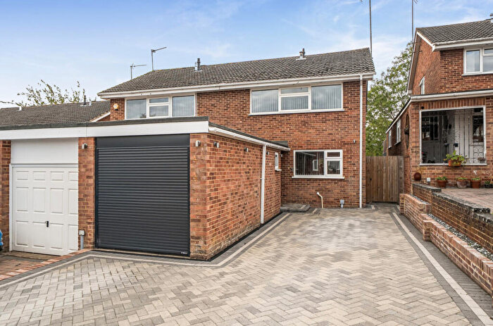 3 Bedroom Semi Detached House For Sale In Bartok Close, Basingstoke, Hampshire, RG22