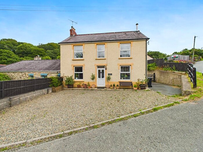 4 Bedroom Semi-Detached House For Sale In Llanychaer, Fishguard, SA65