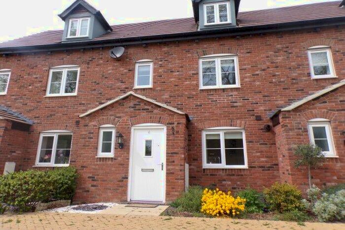 3 Bedroom Town House To Rent In Hares Leap, Stratford-Upon-Avon, CV37