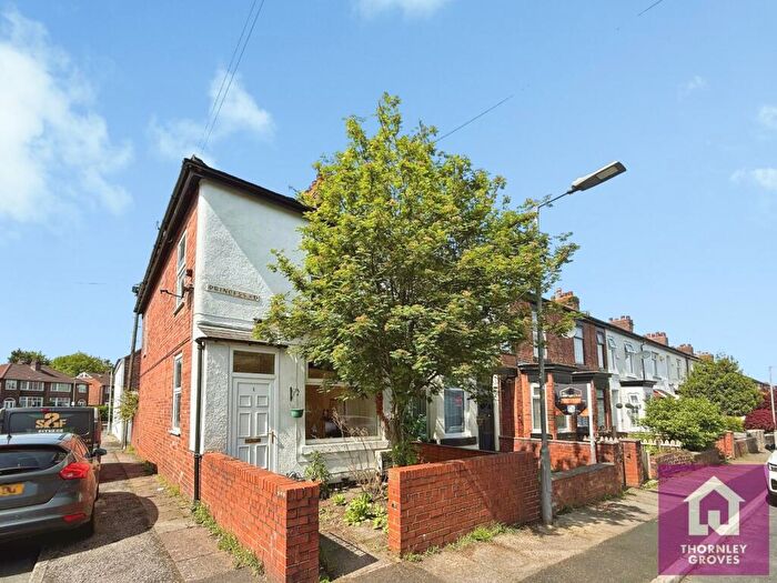 2 Bedroom End Of Terrace House To Rent In Princess Road, Prestwich, Manchester, M25