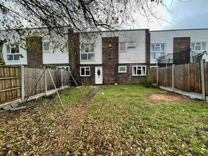 3 Bedroom Terraced House To Rent In Wills Hill, Corringham, Stanford-Le-Hope, SS17