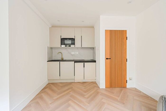 1 Bedroom Flat To Rent In Wilmot Street, London, Bethnal Green, London, E2