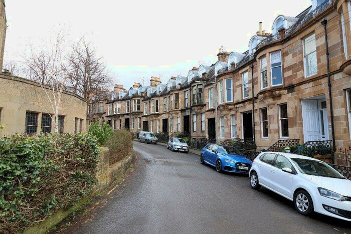 2 Bedroom Flat To Rent In Grosvenor Crescent Lane, Glasgow, G12
