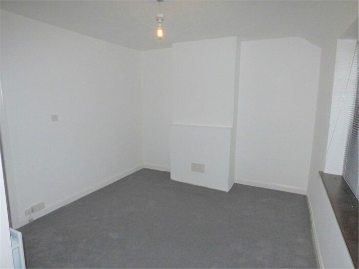 2 Bedroom Terraced House To Rent In Warwick Crescent, Hayes, UB4