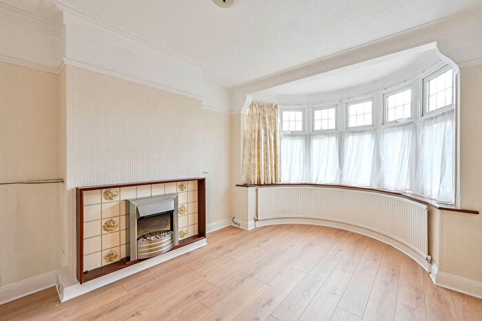 3 Bedroom Semi-Detached House To Rent In Waverley Road, Stoneleigh, Epsom, KT17