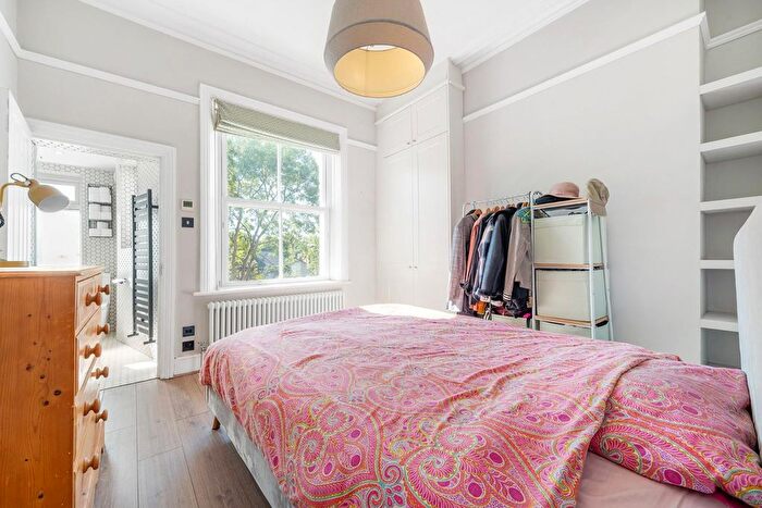 1 Bedroom Flat For Sale In Christchurch Road, SW2
