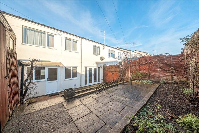 3 Bedroom Terraced House For Sale In Perry Hill, Priors Park, Tewkesbury, GL20