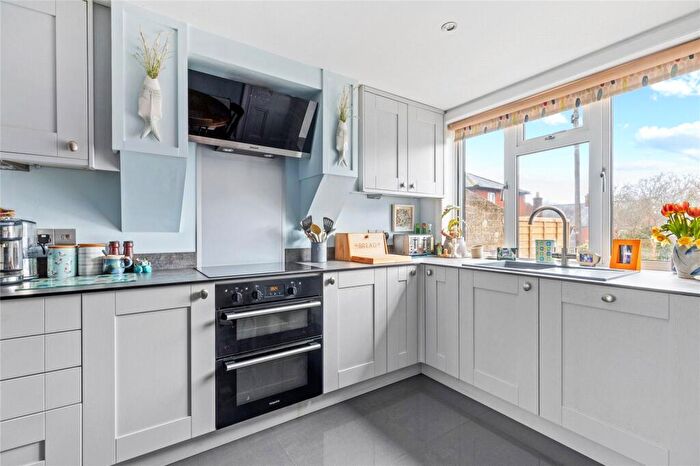 3 Bedroom Semi-Detached House For Sale In Heathfield Gardens, Midhurst, West Sussex, GU29