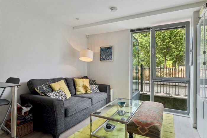 1 Bedroom Flat To Rent In Blackthorn Avenue, Highbury, London, N7