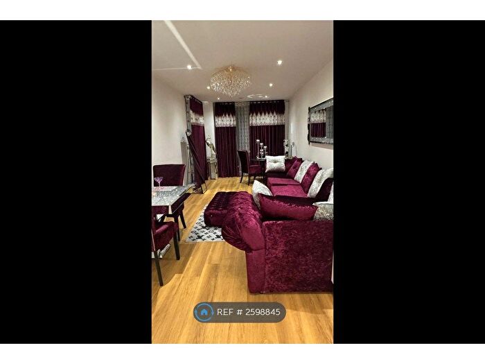 1 Bedroom Flat To Rent In Hamme Building, London, E16