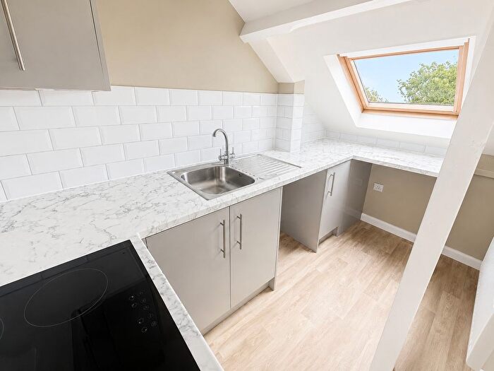 1 Bedroom Flat To Rent In West Parade, Grimsby, Lincolnshire, DN31