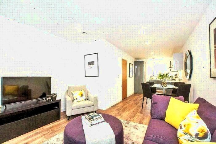 2 Bedroom Apartment To Rent In New Cross Road, London, SE14