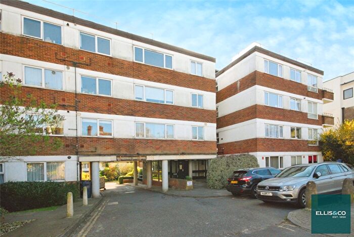 2 Bedroom Flat For Sale In Temple Fortune Lane, Temple Fortune, NW11