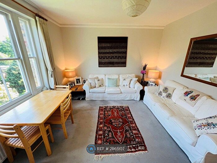 1 Bedroom Flat To Rent In Darlaston Road, London, SW19