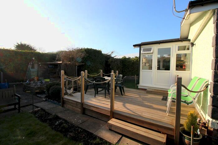 2 Bedroom Mobile/park Home For Sale In Cherry Tree Close, Chieveley, Newbury, RG20