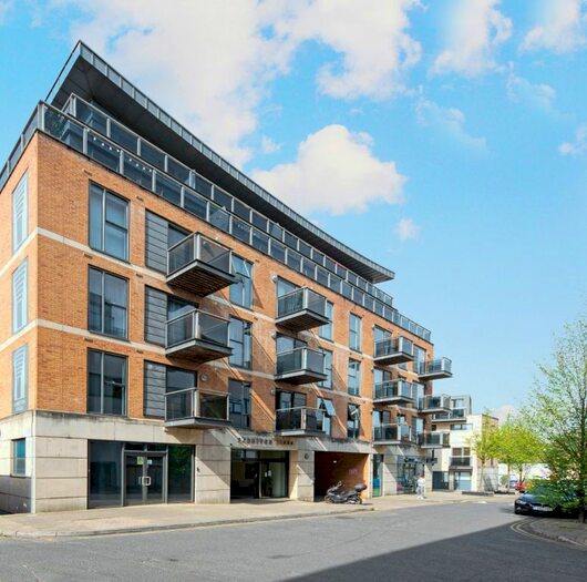 2 Bedroom Flat To Rent In Surbiton Plaza, St. Mary's Road, Surbiton, KT6
