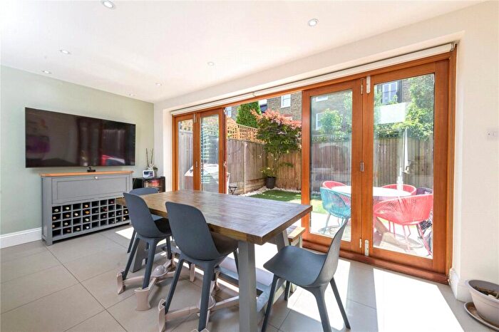 5 Bedroom Terraced House To Rent In Broxash Road, London, SW11