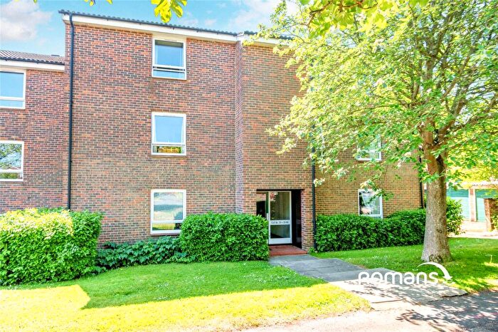 1 Bedroom Flat To Rent In Elder Close, Winchester, Hampshire, SO22