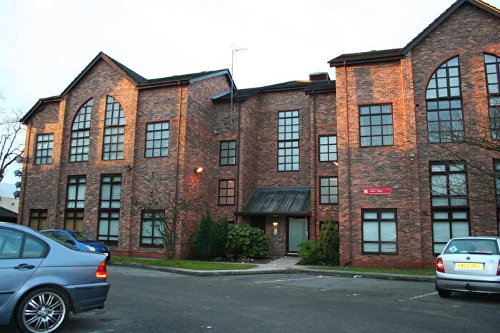 1 Bedroom Flat To Rent In Crystal House, Withington Road, Whalley Range, Manchester, M16