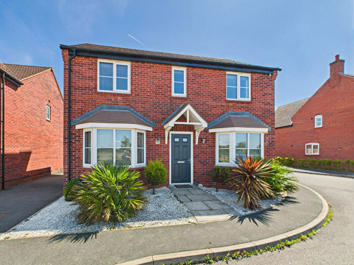 5 Bedroom Detached House For Sale In Marisco Close, Boulton Moor, DE24