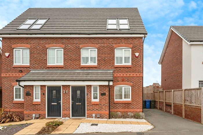 3 Bedroom Semi-Detached House For Sale In Woodlark Walk, Goldthorpe, Rotherham, S63