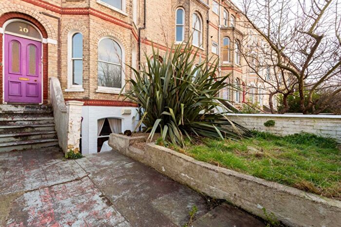 1 Bedroom Apartment For Sale In Gladstone Terrace, Brighton, BN2