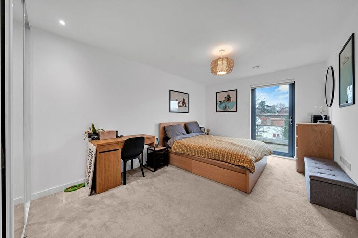 1 Bedroom Flat For Sale In Knoll Rise, Orpington, BR6
