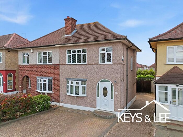 3 Bedroom Semi-Detached House For Sale In Lowshoe Lane, Romford, RM5