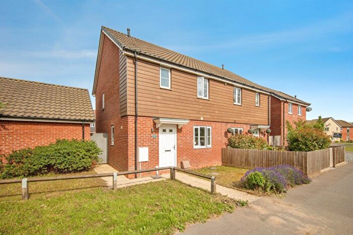 3 Bedroom Semi-Detached House For Sale In Lime Way, Great Blakenham, Ipswich, IP6