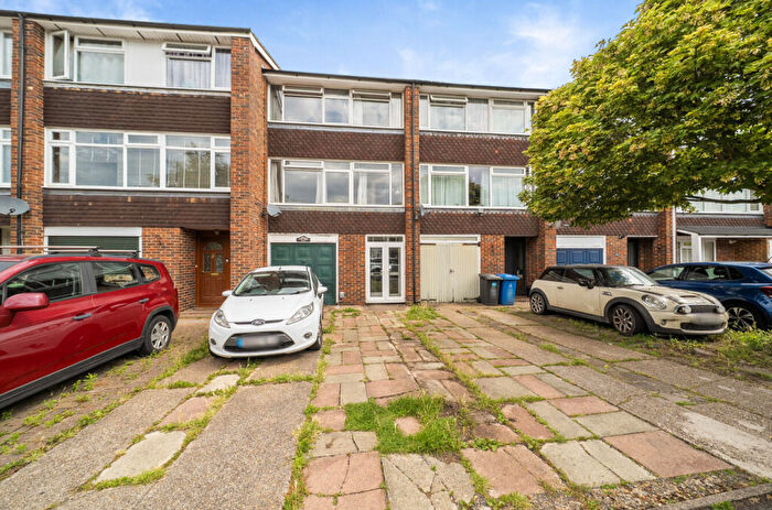 4 Bedroom Terraced House For Sale In Black Horse Close, Windsor, Berkshire, SL4