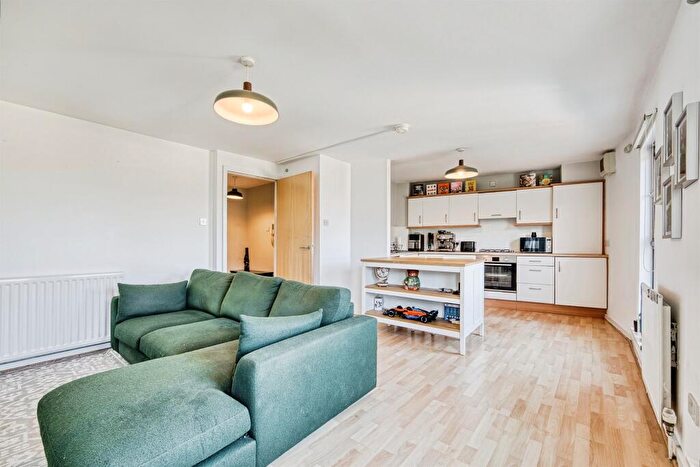 1 Bedroom Flat For Sale In Oakshaw Street East, Paisley, PA1
