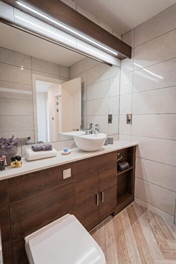 2 Bedroom Apartment To Rent In Great Western Street, Manchester, Greater Manchester, M14