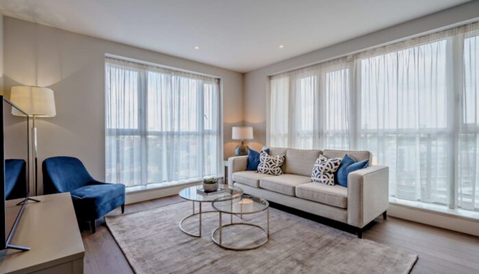 2 Bedroom House To Rent In Westferry Circus, London, E14