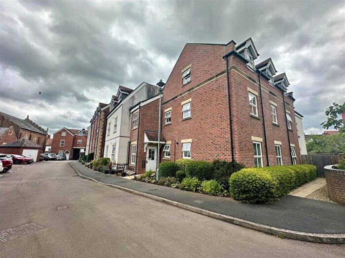 1 Bedroom Retirement Property To Rent In Stokes Mews, Newent, GL18