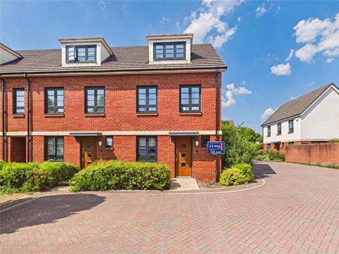 3 Bedroom End Of Terrace House For Sale In Malago Drive, Bedminster, Bristol, BS3