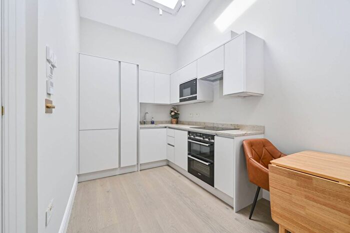 2 Bedroom Flat To Rent In Newport Court, Covent Garden, London, WC2H