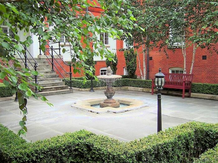 Studio To Rent In Fulham Palace Road, Hammersmith, London, W6