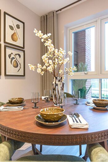 1 Bedroom Flat For Sale In Colindale Gardens, Colindale, NW9