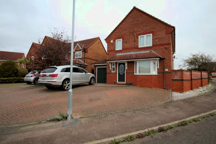 5 Bedroom Detached House To Rent In Bristow Drive, Orsett, RM16