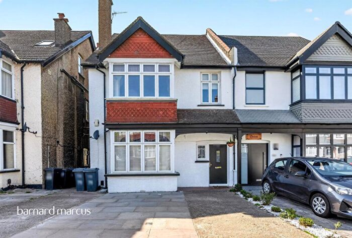 2 Bedroom Flat For Sale In Mayfield Road, South Croydon, CR2