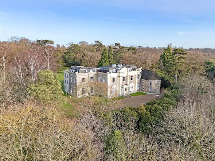 2 Bedroom Apartment For Sale In Honeypot Lane, Stock, Ingatestone, Essex, CM4