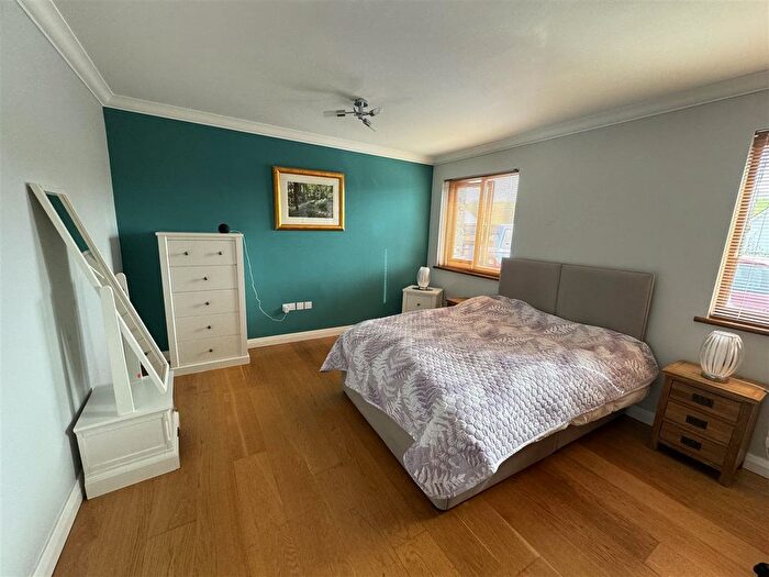 5 Bedroom Detached House For Sale In Llanfihangel-Y-Creuddyn, Aberystwyth, SY23