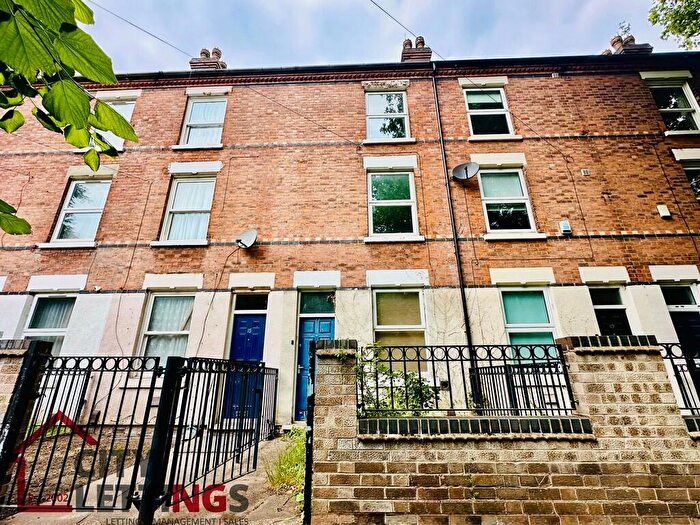 5 Bedroom Terraced House To Rent In Waterloo Promenade, Arboretum, NG7