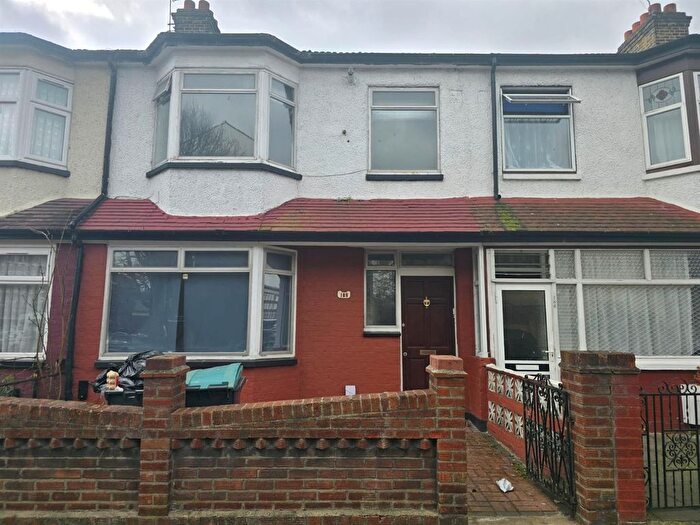 4 Bedroom Terraced House To Rent In Park Lane, London, N17