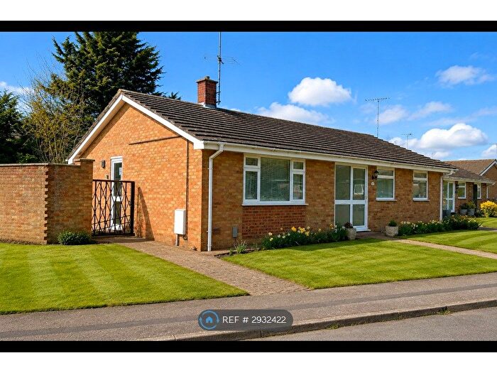 3 Bedroom Bungalow To Rent In Aldous Close, East Bergholt, Colchester, CO7