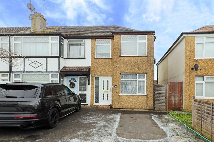2 Bedroom End Terrace House For Sale In Midhurst Gardens, Hillingdon, UB10